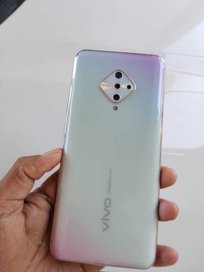 vivo y51 /4/128/  kunja all ok good condition 03241058779