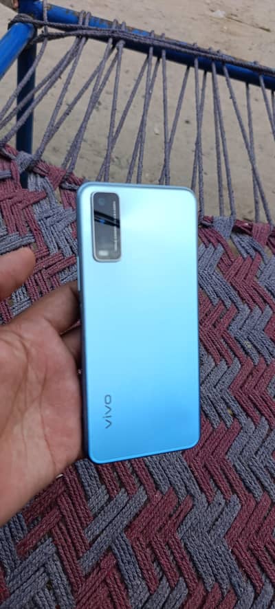 vivo y20s 4gb 128gb charger sath