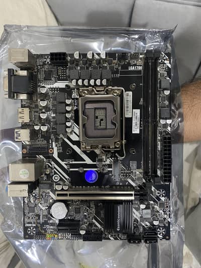 Used Pc Monitor + Gaming Case and Accessories Bundle