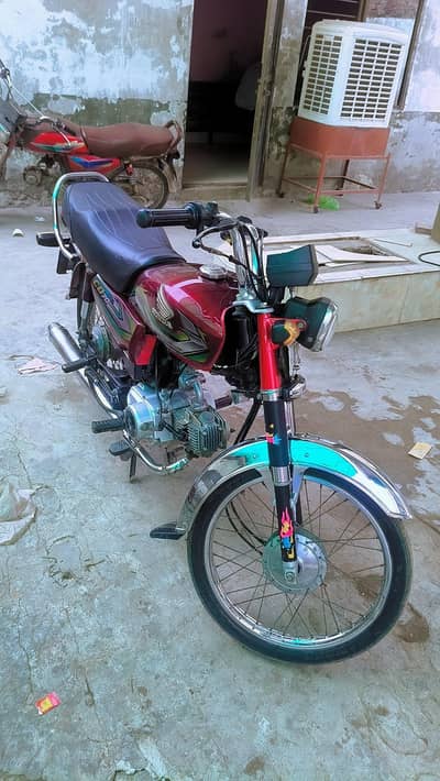 CD 70 Model 2023 for sale