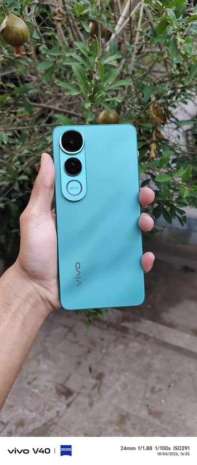 3 month used vivo v50 lite 8/256 4G scretchless mobile 03146325178