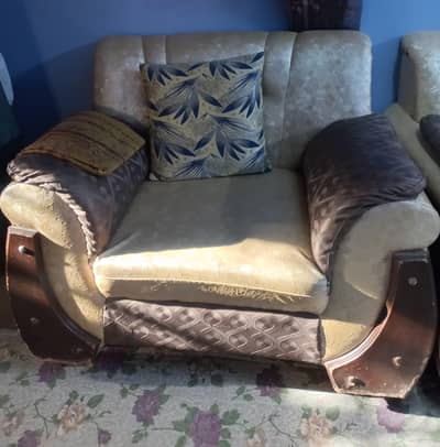 7 Seater Sofa Set (3+2+1+1) – Rexine – Good Condition – Urgent Sale