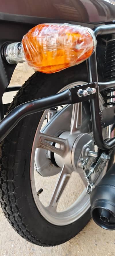 Suzuki GD 110 s model 25 26 pata 03292247634