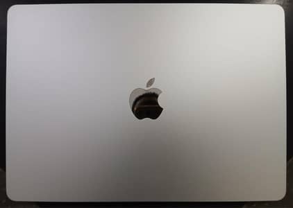 Apple MacBook Pro retina display  i7 i9 M1 M2 M3 M4