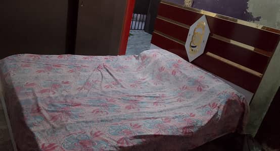 Queen size bed for sale