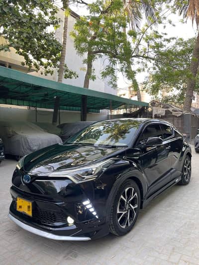 Toyota C-HR 2017 Black for Sale in Karachi | B2B Original  Low Mileage