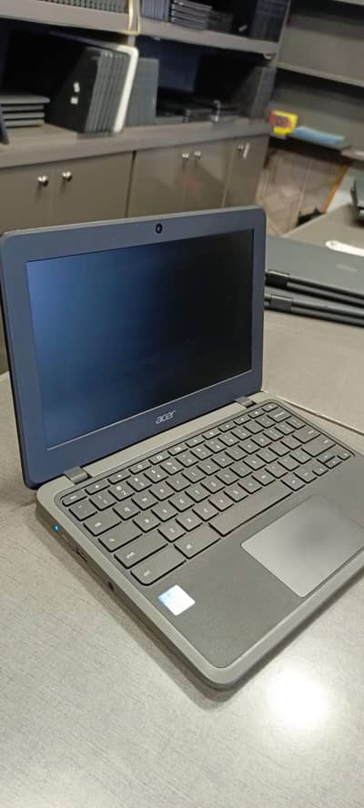 acer C732 RAM 4 GB 32 Play store