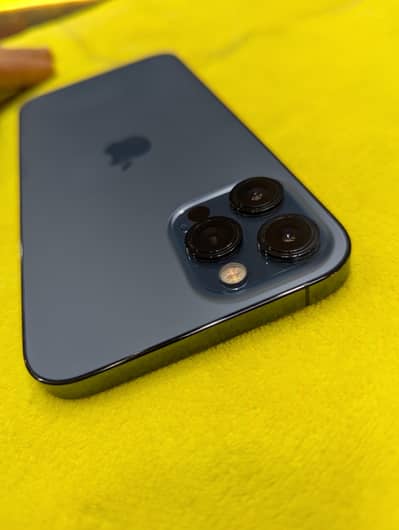 12 pro max blue 256GB