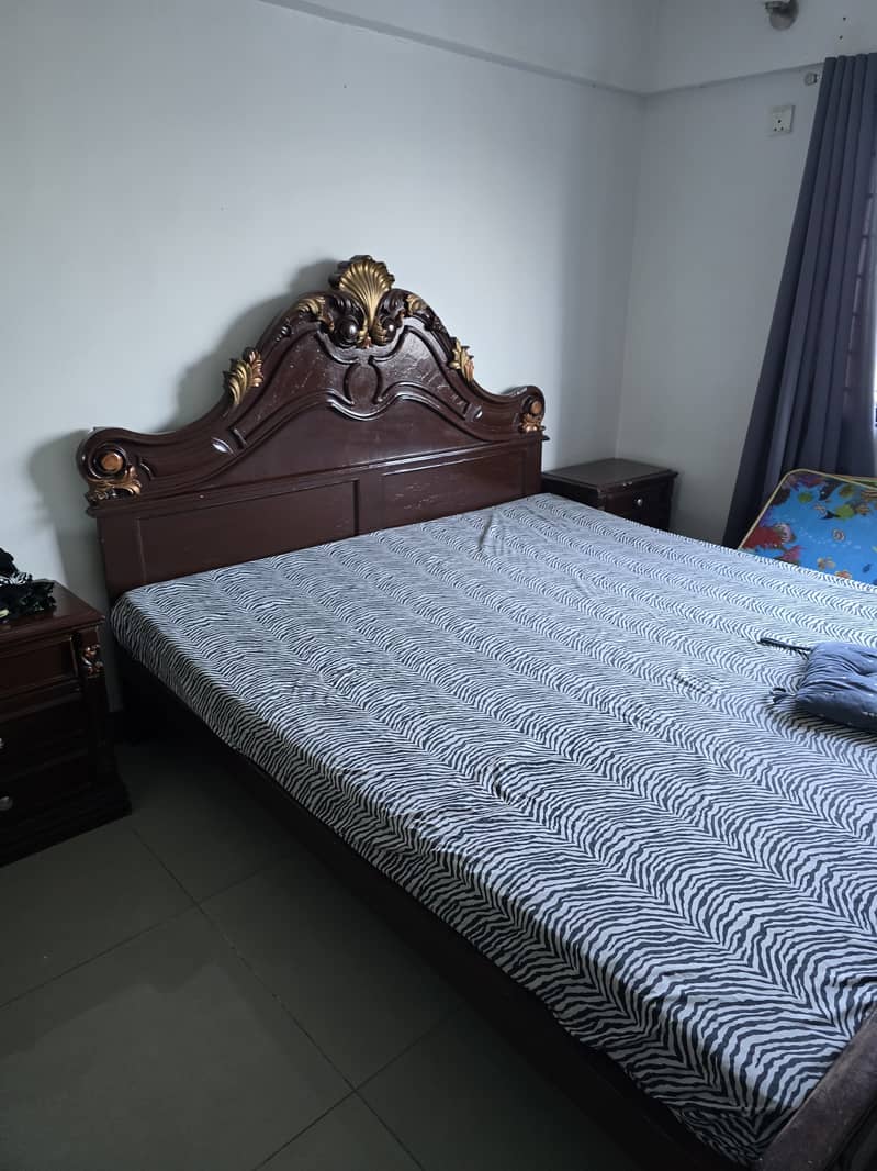 Sheesham bed side&  table Dressing 1