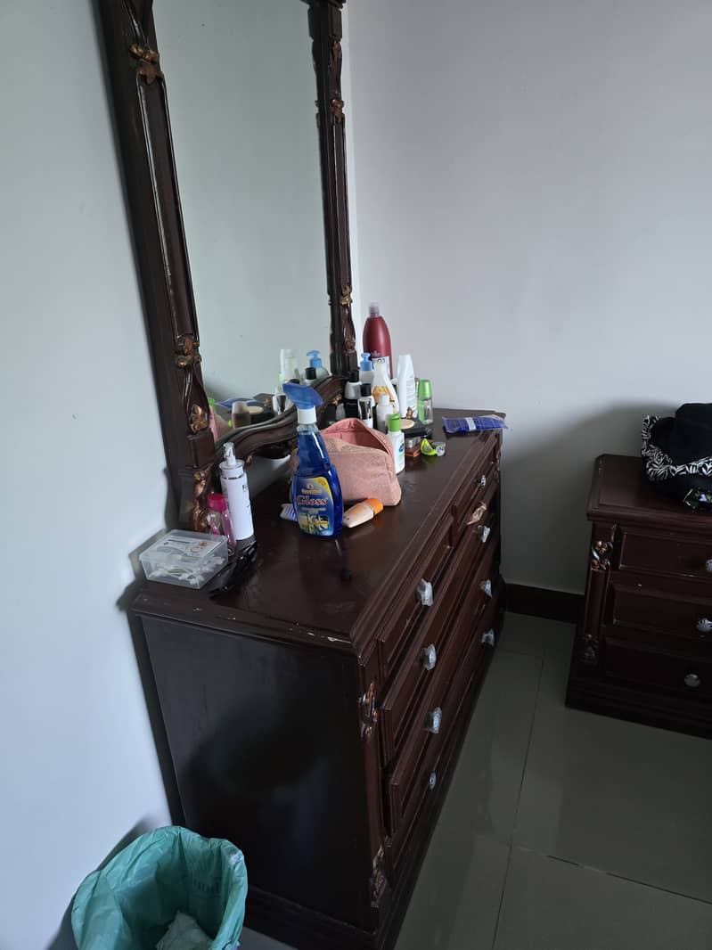 Sheesham bed side&  table Dressing 2