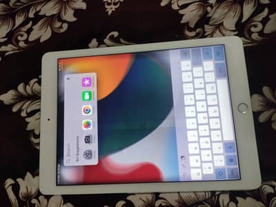 I pad air 2 fingerprints ok 64 GB all gud just LCD ma shaid ha