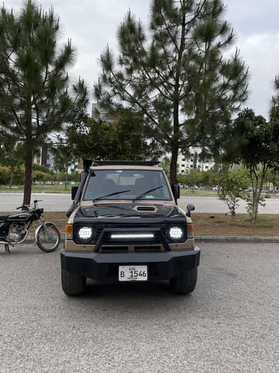 Pajero 1987 2700 Petrol