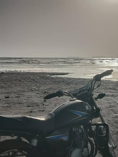 Suzuki gs 150 neat and clean condition.