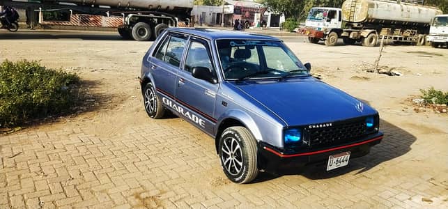 Charade Full Karak with LPG Petrol New Bathi Color Allow Rims Sounds