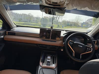 Haval Jolion Hev 2025 model only 9800Km driven