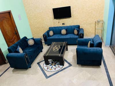 Sofa set / decoration / center table / dining table / Large bed set