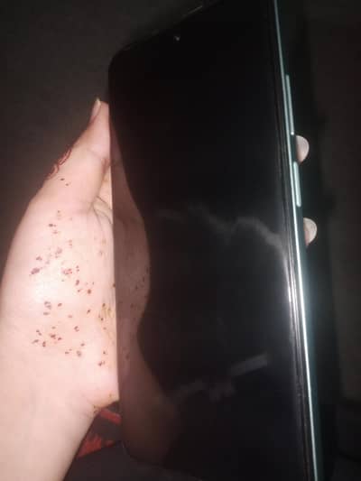 box sirf open kia h zada use nhi kia h new h