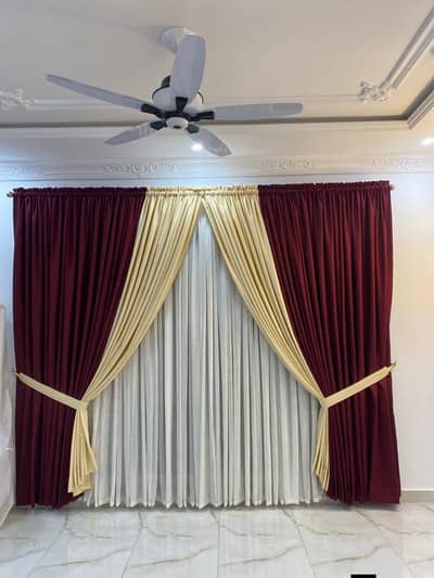 curtain/ poshish/decorations