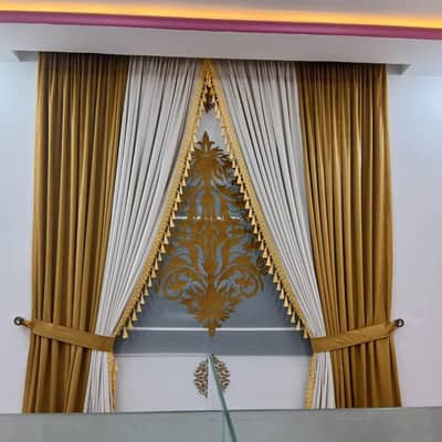 curtain/ poshish/decorations
