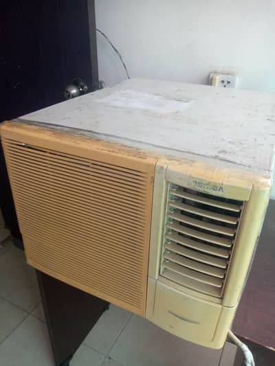 WINDOW AC 4.5 AMPERES