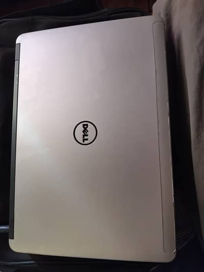 Dell Latitude E6440 laptop available in good condition.