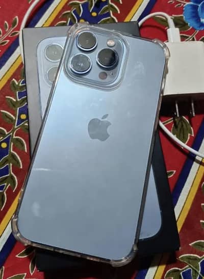 iphone 13,14,15 16 chahiye