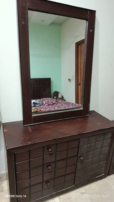 Dressing Table in Good Condition