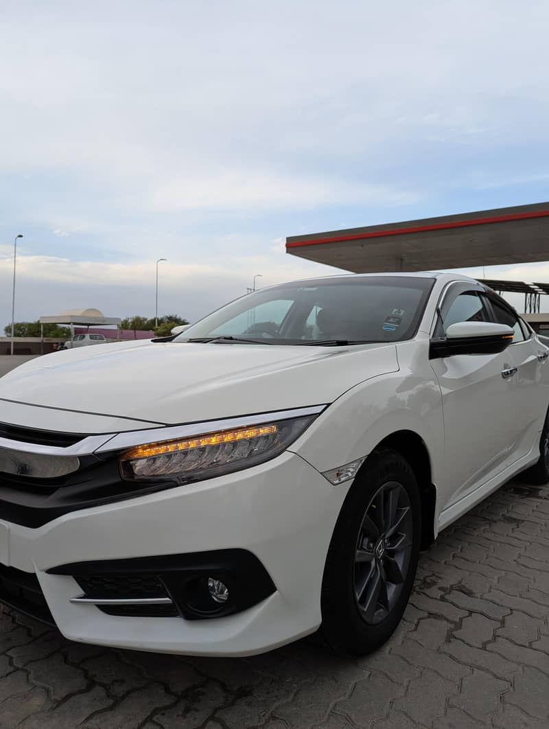 “ہونڈا سوک — گھر کی استعمال شدہ، بلکل صاف ستھری، ٹوٹل جینئن 6