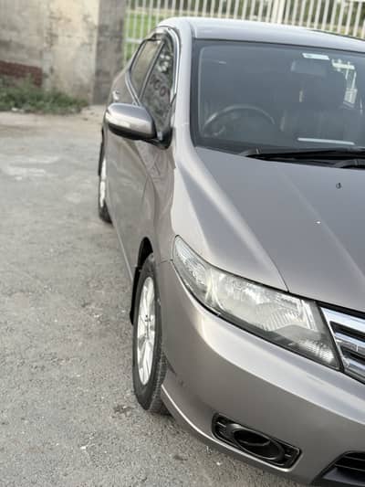 Honda city aspire 1.5 2015 model