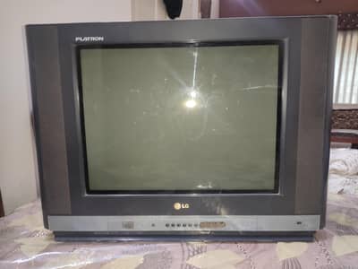 LG flatron CRT TV (old school box)