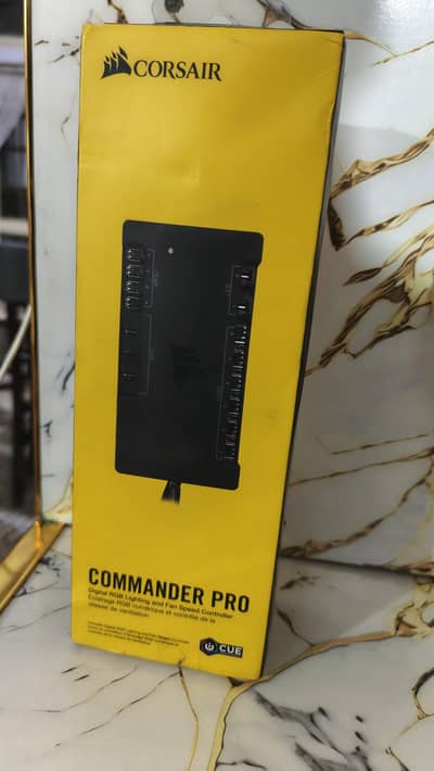 CORSAIR | COMMANDER PRO