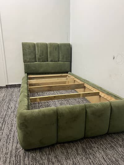 Single bed for sale