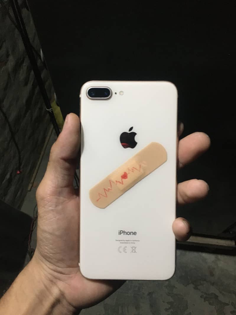 IPhone 8 Plus 3