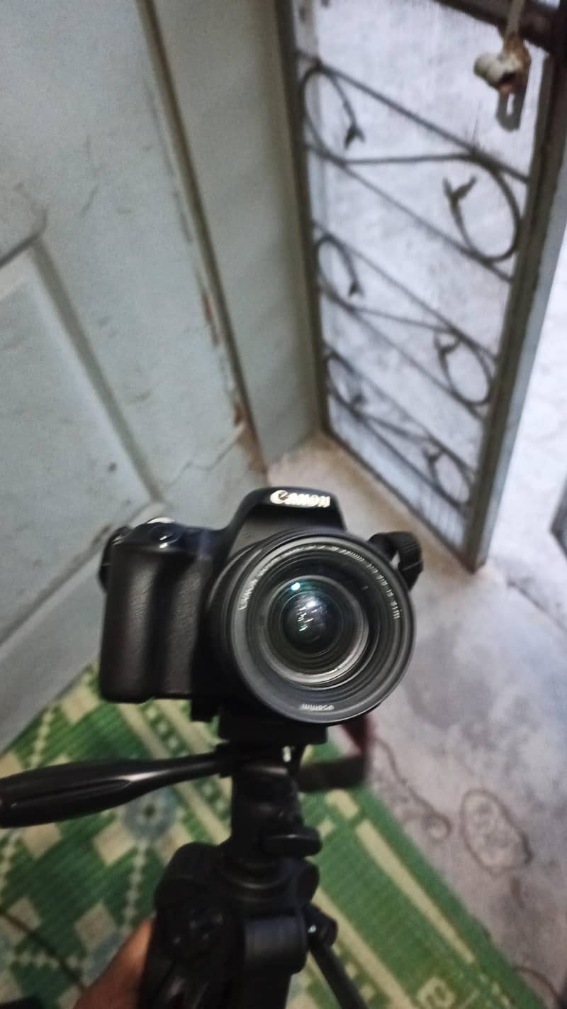 Canon EOS 200d 3
