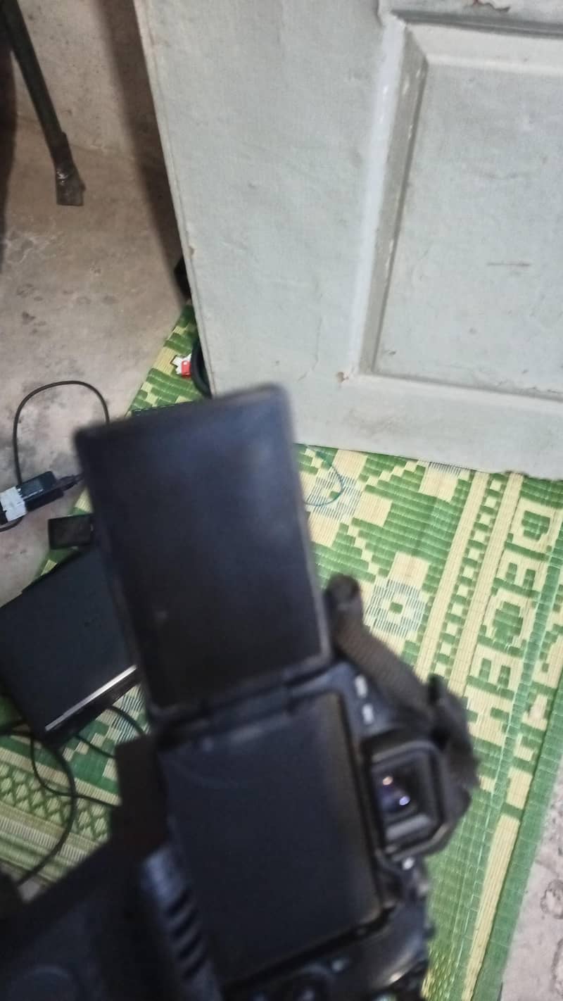 Canon EOS 200d 5