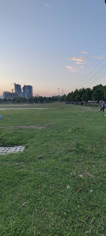 5 Marla Plot Available For Sale In B-17