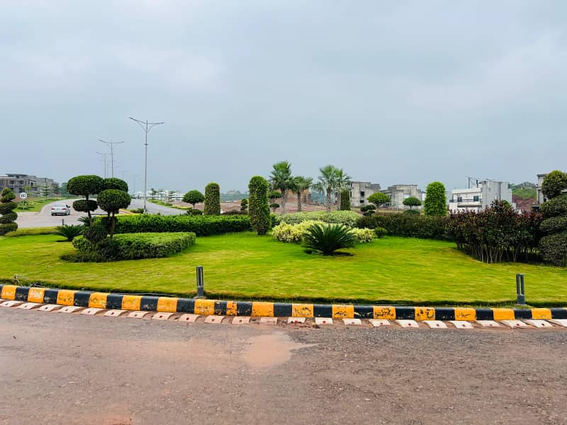 Solid 5 Marla Plot In Parkview City Block J 2