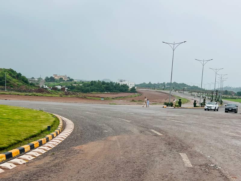 Solid 5 Marla Plot In Parkview City Block J 4