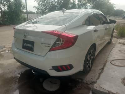 Honda Civic oriel 1.8 UG