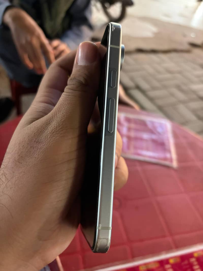 Pixel 9 - Single Sim 4