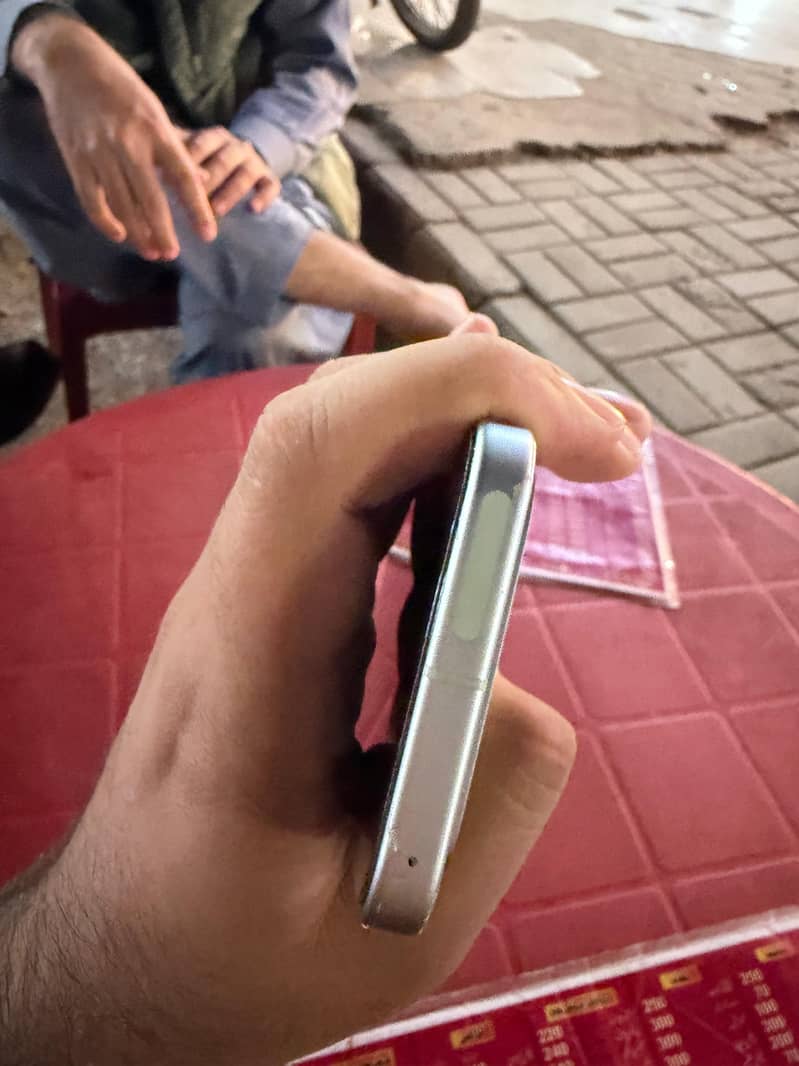 Pixel 9 - Single Sim 5