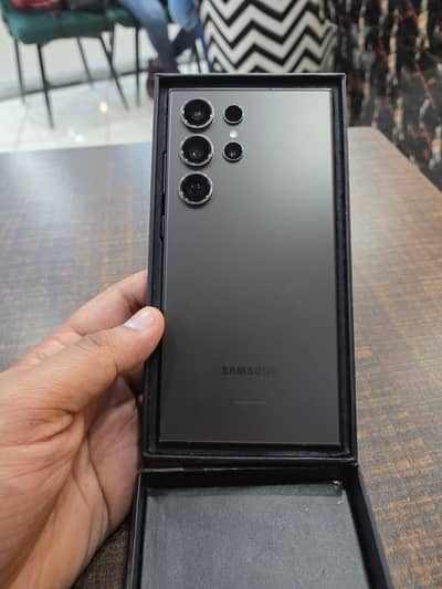 Samsung s24 Ultra official pta approved  Storge 12/512