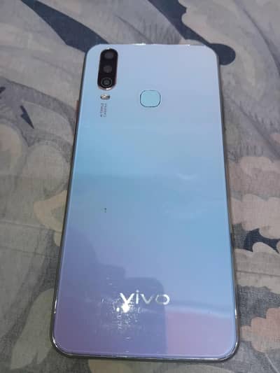 Vivo y17