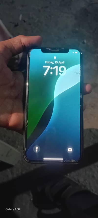 iPhone 11 pro Battery health 86%