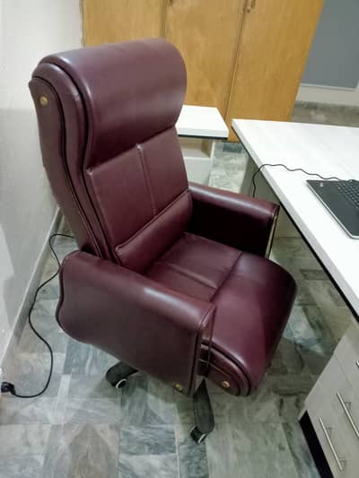 Almost New Executive Chair for Sale