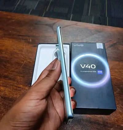 vivo V40 16GB Ram 256 GB memory PTA approved. 0325=3982=953