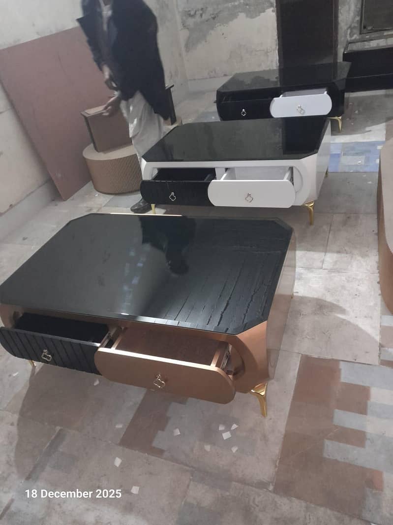 unique center table 17