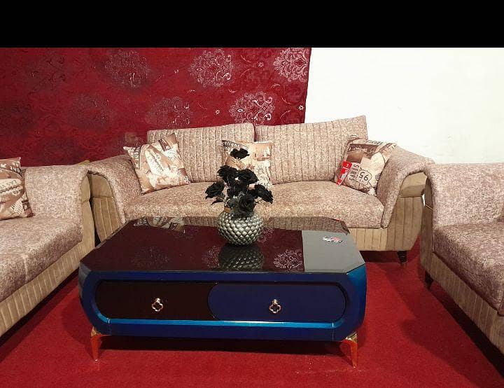 unique center table 18