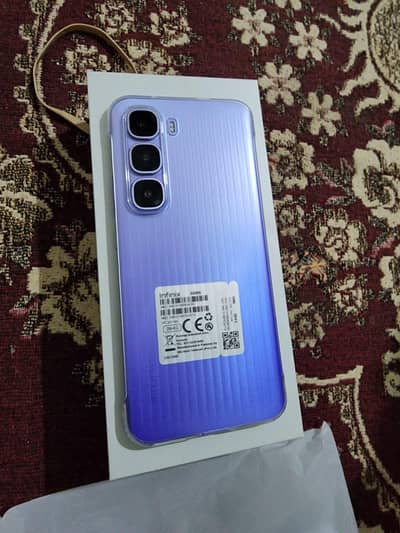 Infinix hot 60pro plus 10/10.8+8ram . 256gb