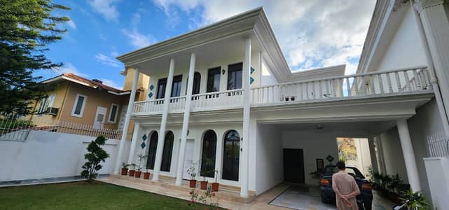 SPACIOUS FULL HOUSE FOR RENT IN F-7